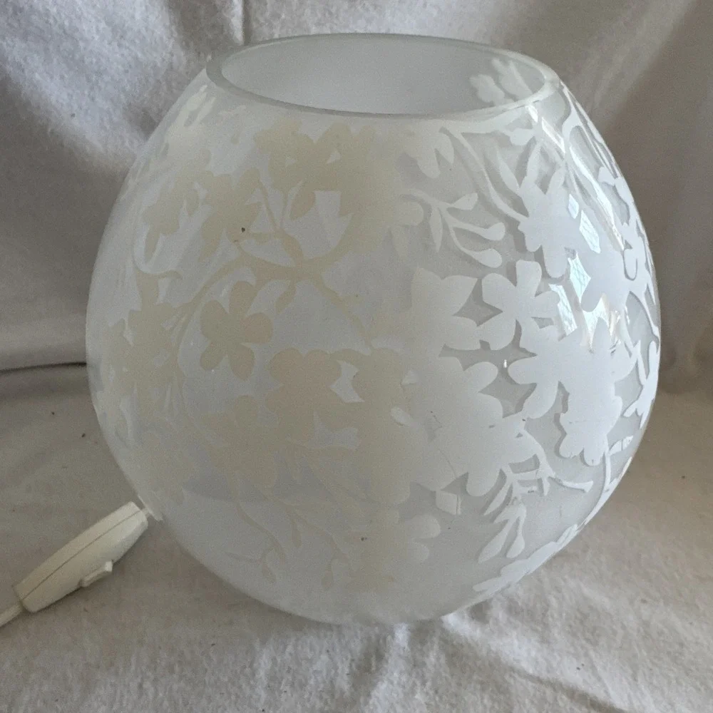 IKEA Knubbic Table Lamp White Frosted Glass Cherry Blossom Design 9